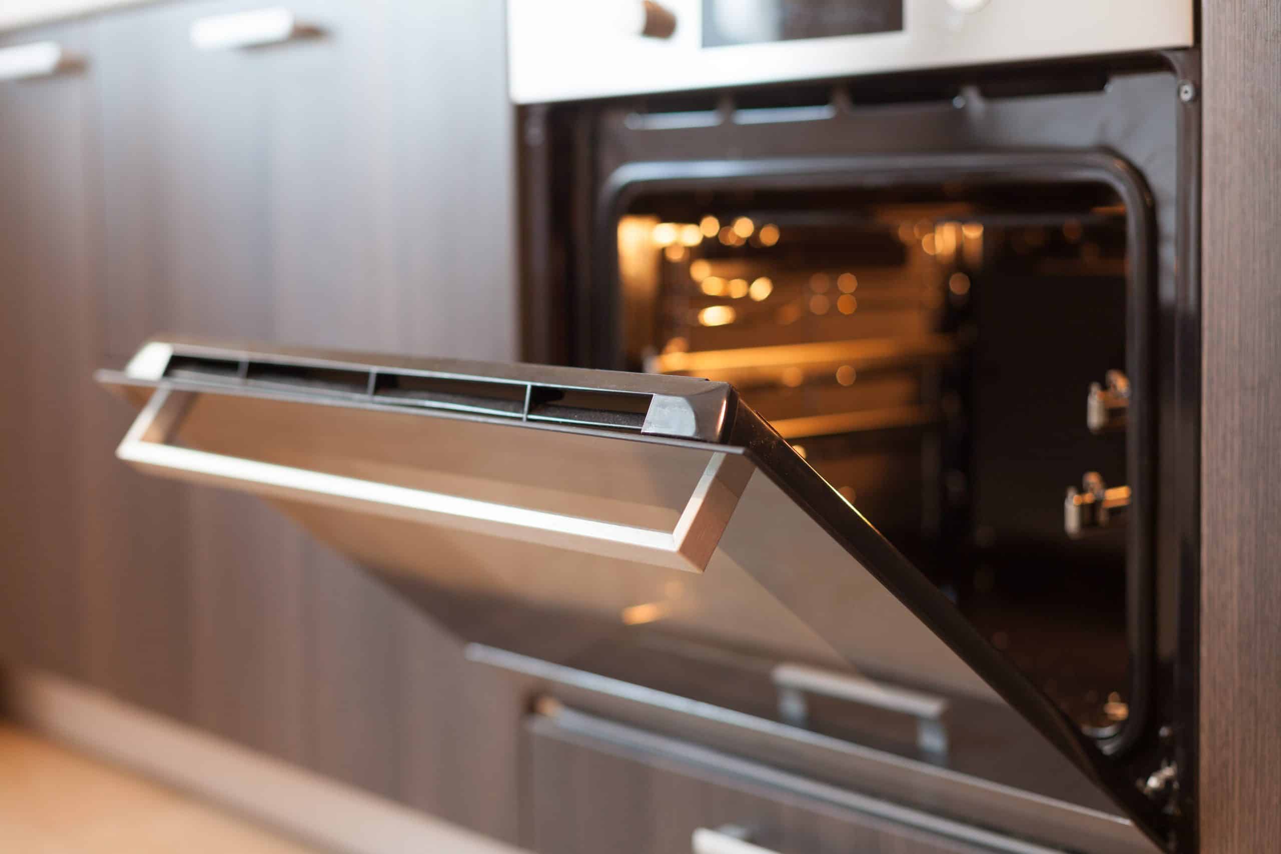 metodo per pulire il doppio vetro del forno